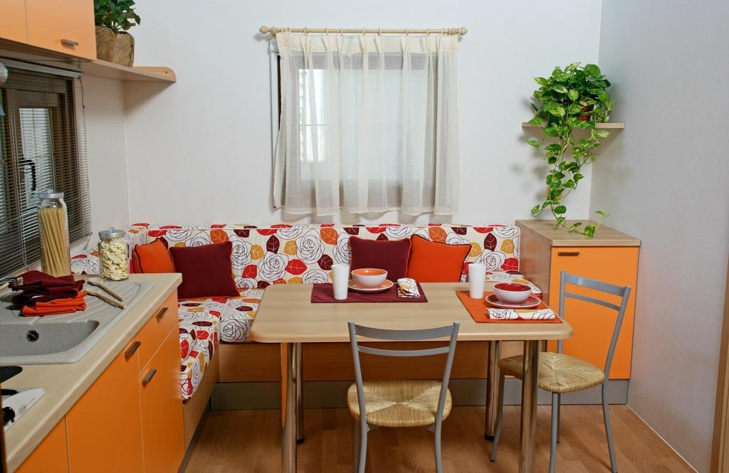 Le Esperidi Camping Ecoresort Marina Di Bibbona Ruang foto
