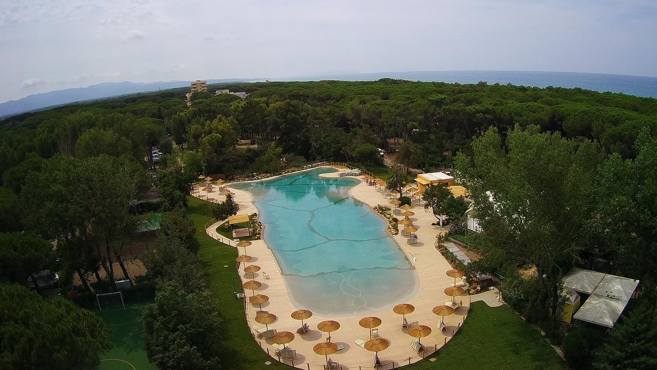 Le Esperidi Camping Ecoresort Marina Di Bibbona Bagian luar foto